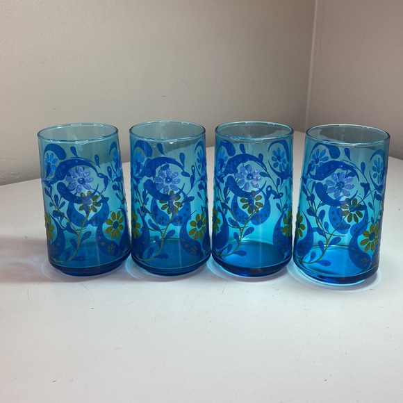Vintage Anchor Hocking Set of Four Blue Floral Embossed Retro Glasses - Picture 2 of 5